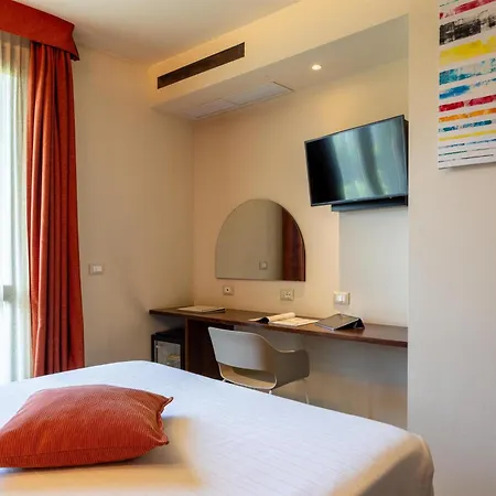 La Villa - Sure Hotel Collection by Best Western-2